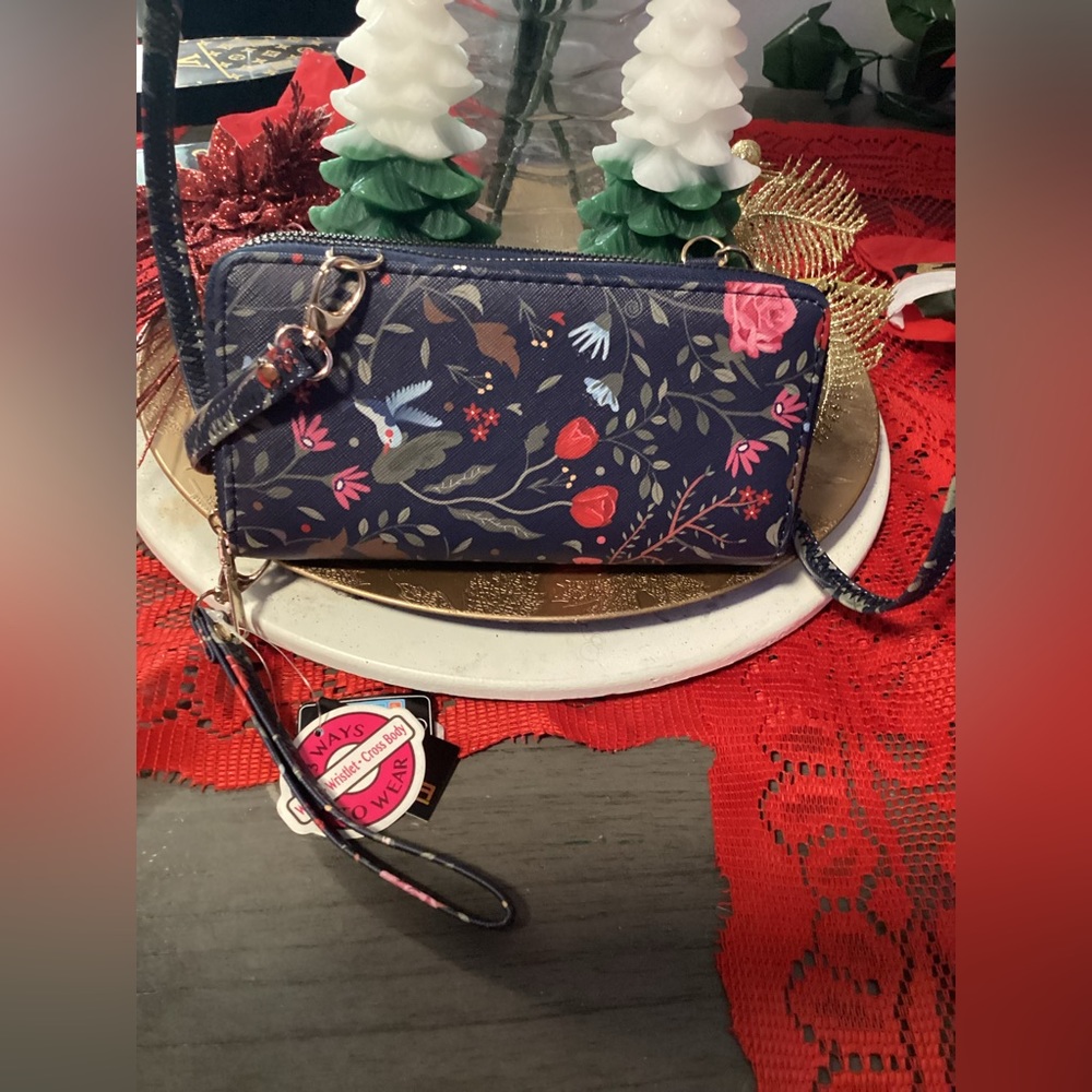 NWT SASHA Navy Floral Wallet. Wrislet Crossbody wallet